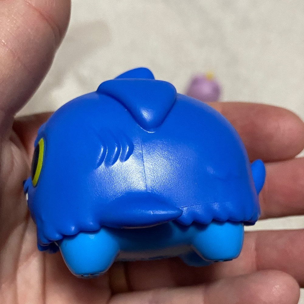 My strange pets Wendys 2025 kids meal collectibles slime cat & shark dog - Picture 5 of 16